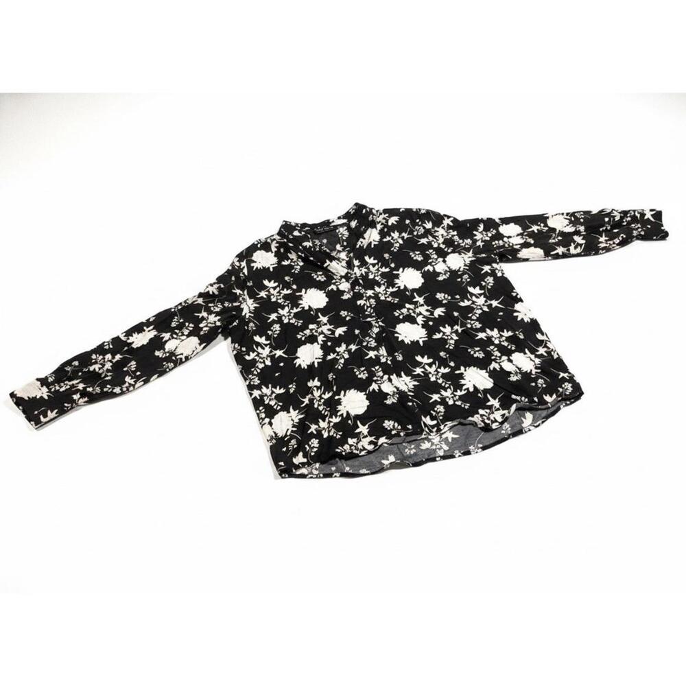 Lane Bryant 14/16 Women’s black And white Floral blouse